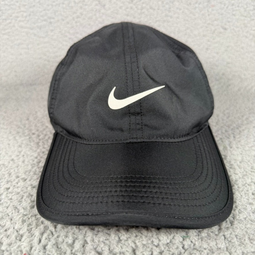 Nike Featherlight One Size Black Strapback Lightweight Outdoor Running Logo Hat